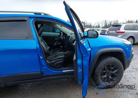 2018 Jeep Cherokee Trailhawk 4X4 из США, поврежденный, VIN 1C4PJMBX0JD569924